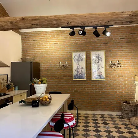 Merian's House וילה